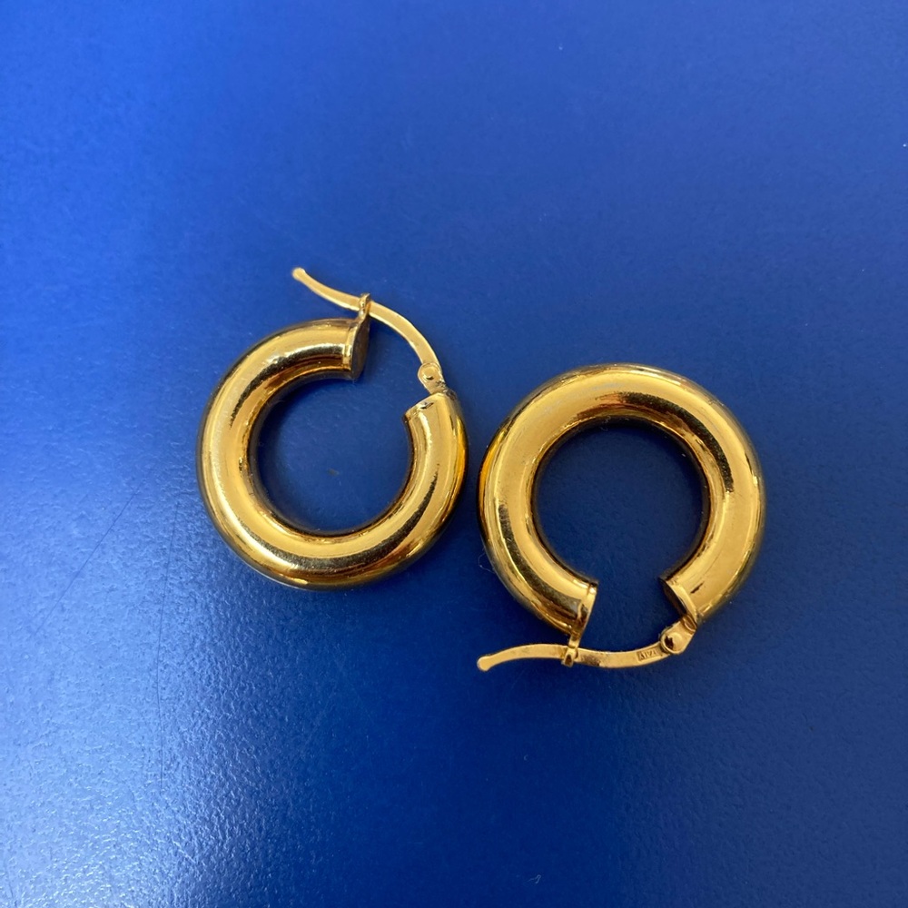 Banana Republic Hoops